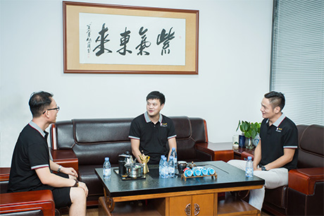 高层管理人员会议-宏瑞公司